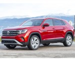 2020 Volkswagen Atlas Cross Sport SEL (Color: Aurora Red) Front Three-Quarter Wallpapers 150x120