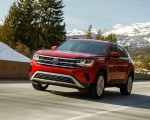 2020 Volkswagen Atlas Cross Sport SEL (Color: Aurora Red) Front Three-Quarter Wallpapers 150x120