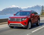 2020 Volkswagen Atlas Cross Sport SEL (Color: Aurora Red) Front Three-Quarter Wallpapers 150x120