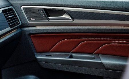 2020 Volkswagen Atlas Cross Sport SEL Premium R Line (Color: Pure Gray) Interior Detail Wallpapers 450x275 (41)