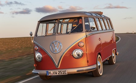 2020 Volkswagen e-BULLI Concept Front Wallpapers 450x275 (2)