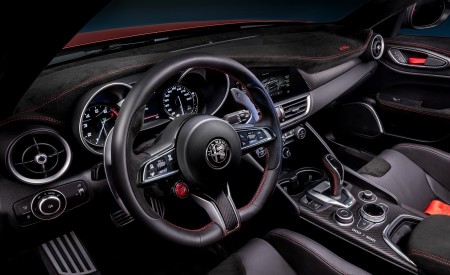 2021 Alfa Romeo Giulia Sprint GT Interior Wallpapers  450x275 (68)