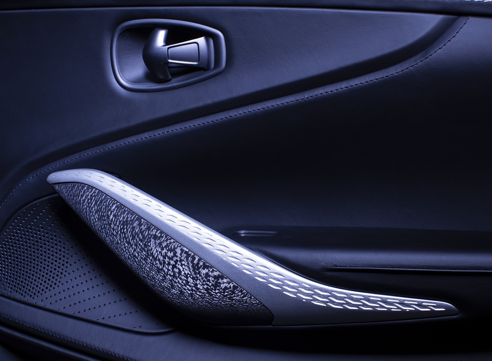2021 Aston Martin DBX Q by AM Interior Detail Wallpapers (10)