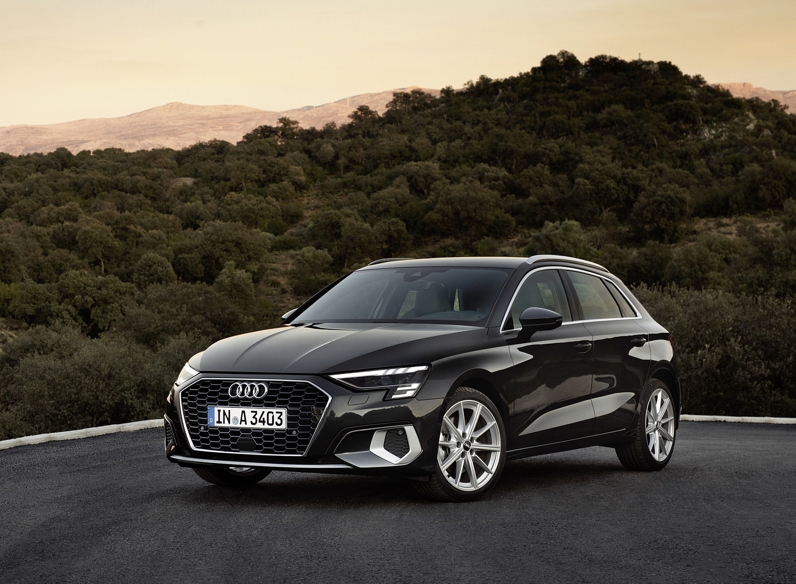 2021 Audi A3 Sportback (Color: Manhattan Gray) Front Three-Quarter Wallpapers #38 of 121