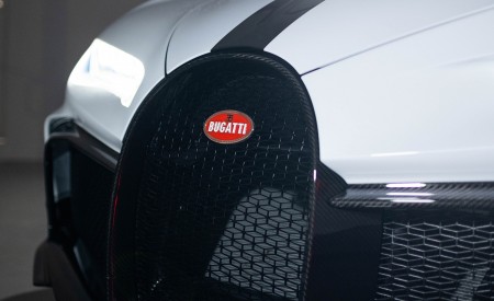 2021 Bugatti Chiron Pur Sport Detail Wallpapers  450x275 (28)