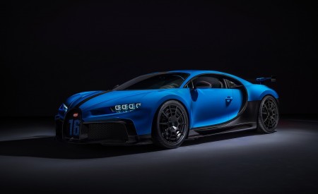 2021 Bugatti Chiron Pur Sport Front Three-Quarter Wallpapers 450x275 (93)