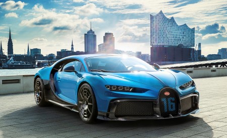 2021 Bugatti Chiron Pur Sport Front Three-Quarter Wallpapers 450x275 (67)
