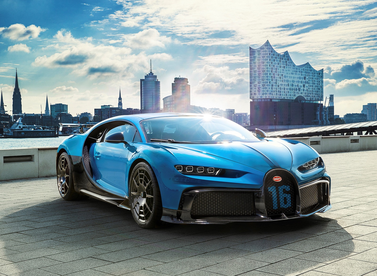 2021 Bugatti Chiron Pur Sport Front Three-Quarter Wallpapers #67 of 119