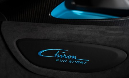 2021 Bugatti Chiron Pur Sport Interior Detail Wallpapers 450x275 (77)