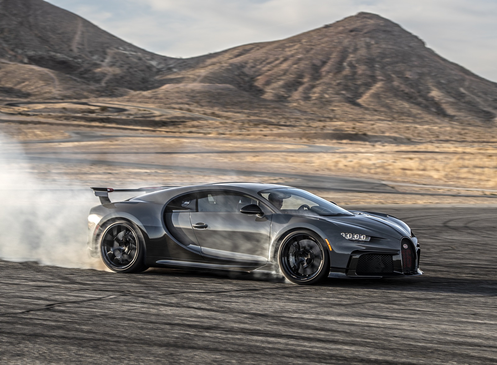 2021 Bugatti Chiron Pur Sport (US-Version) Front Three-Quarter Wallpapers (6)