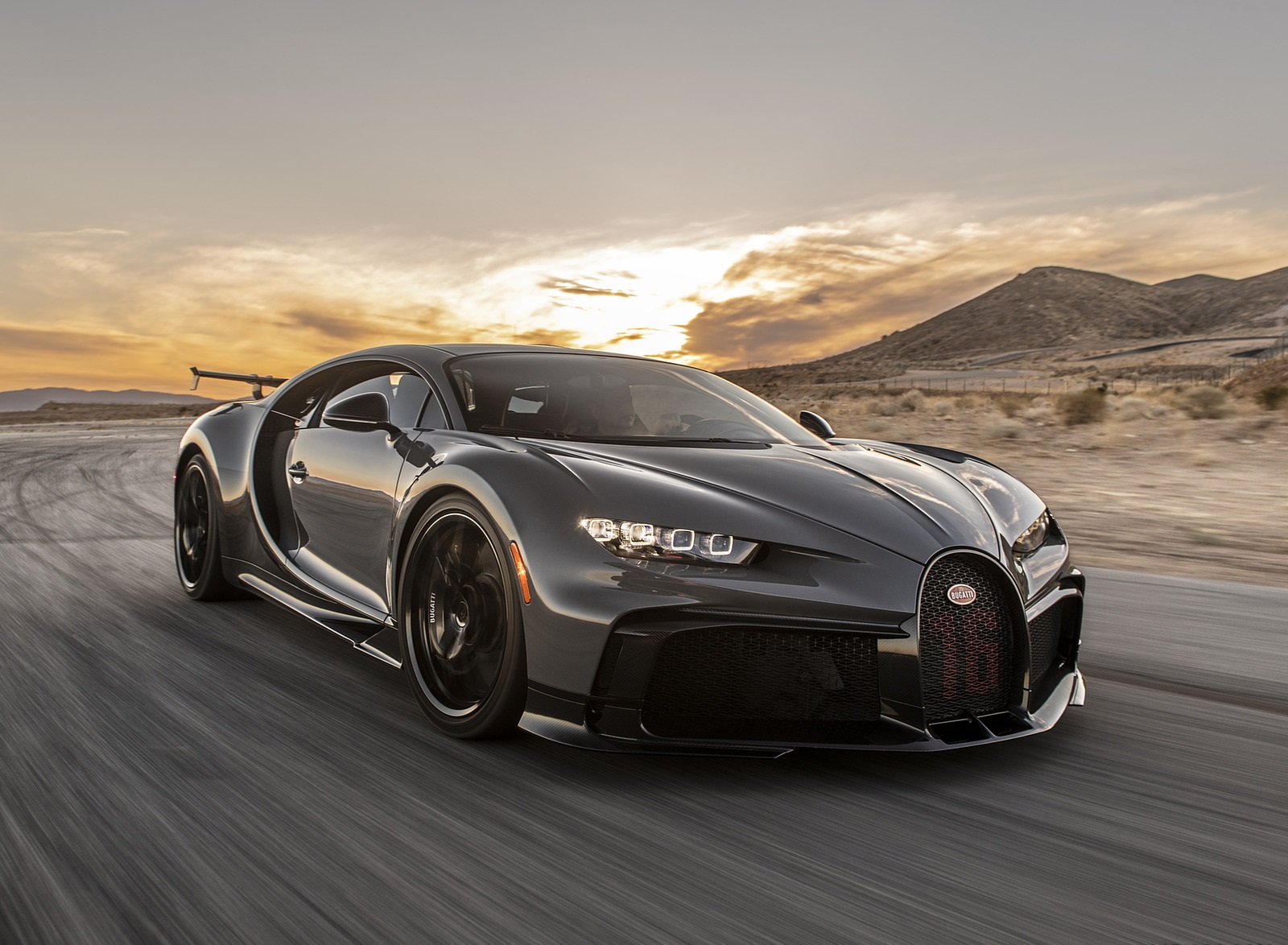 2021 Bugatti Chiron Pur Sport (US-Version) Front Three-Quarter Wallpapers (1)