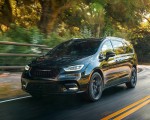 2021 Chrysler Pacifica Limited S AWD Front Three-Quarter Wallpapers 150x120 (1)