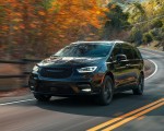 2021 Chrysler Pacifica Limited S AWD Front Three-Quarter Wallpapers 150x120 (2)
