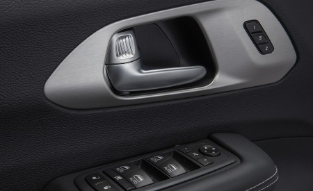 2021 Chrysler Pacifica Limited S AWD Interior Detail Wallpapers 450x275 (52)