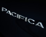 2021 Chrysler Pacifica Pinnacle AWD Badge Wallpapers 150x120 (40)