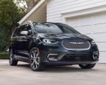 2021 Chrysler Pacifica Pinnacle AWD Front Three-Quarter Wallpapers 150x120