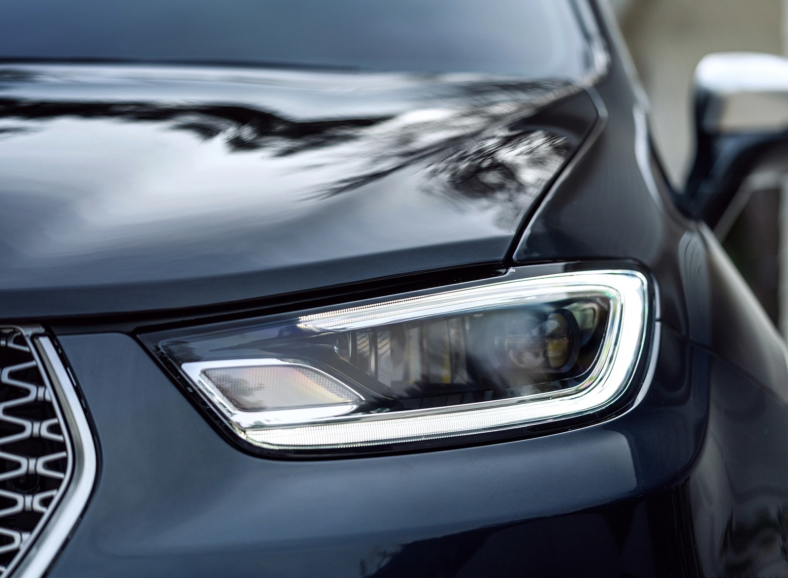 2021 Chrysler Pacifica Pinnacle AWD Headlight Wallpapers #33 of 79