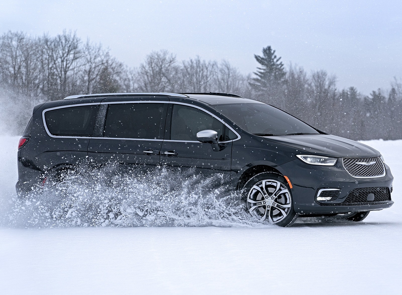 2021 Chrysler Pacifica Pinnacle AWD In Snow Wallpapers #26 of 79