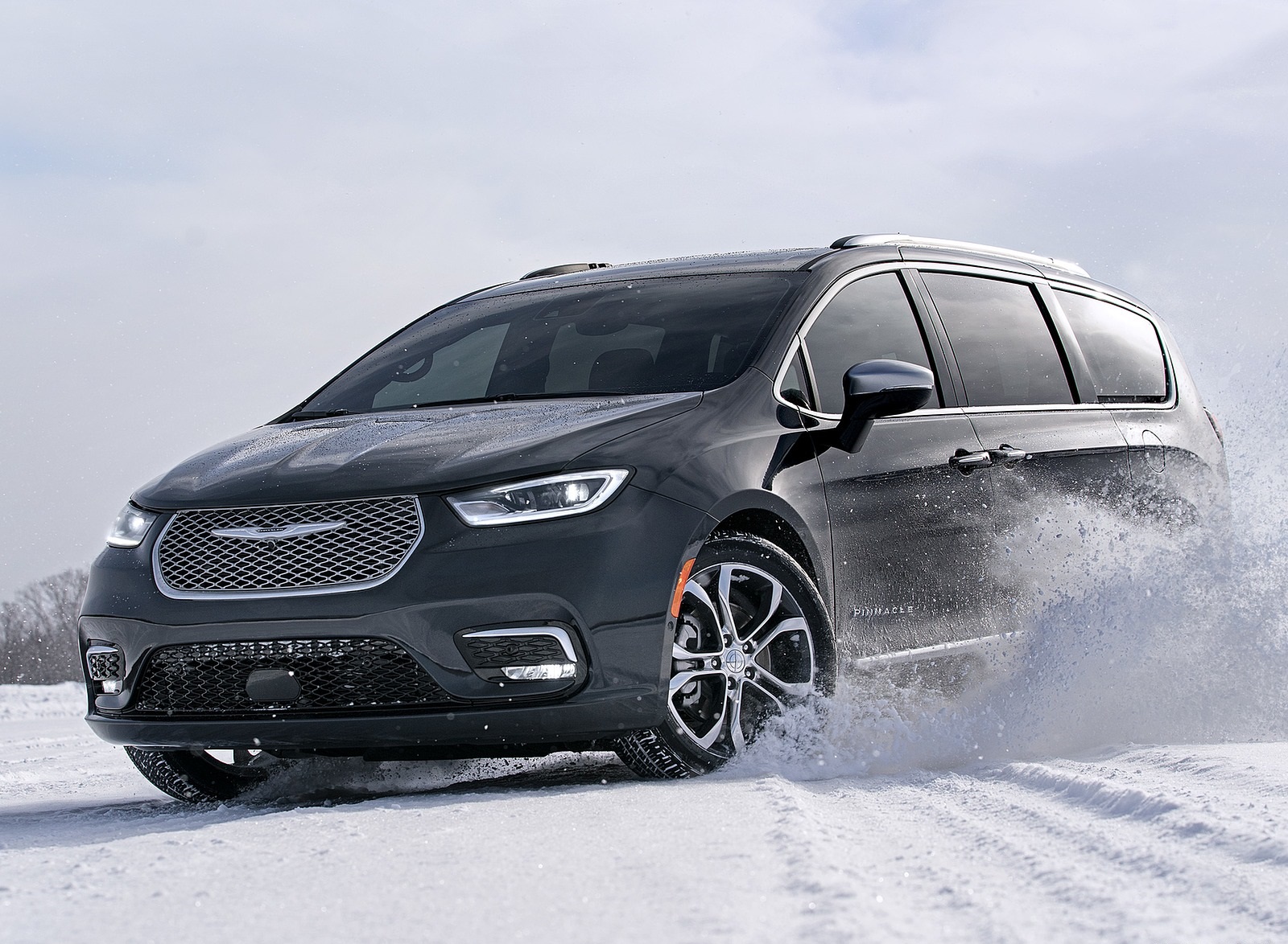 2021 Chrysler Pacifica Pinnacle AWD In Snow Wallpapers #25 of 79
