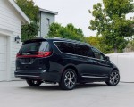 2021 Chrysler Pacifica Pinnacle AWD Rear Three-Quarter Wallpapers 150x120