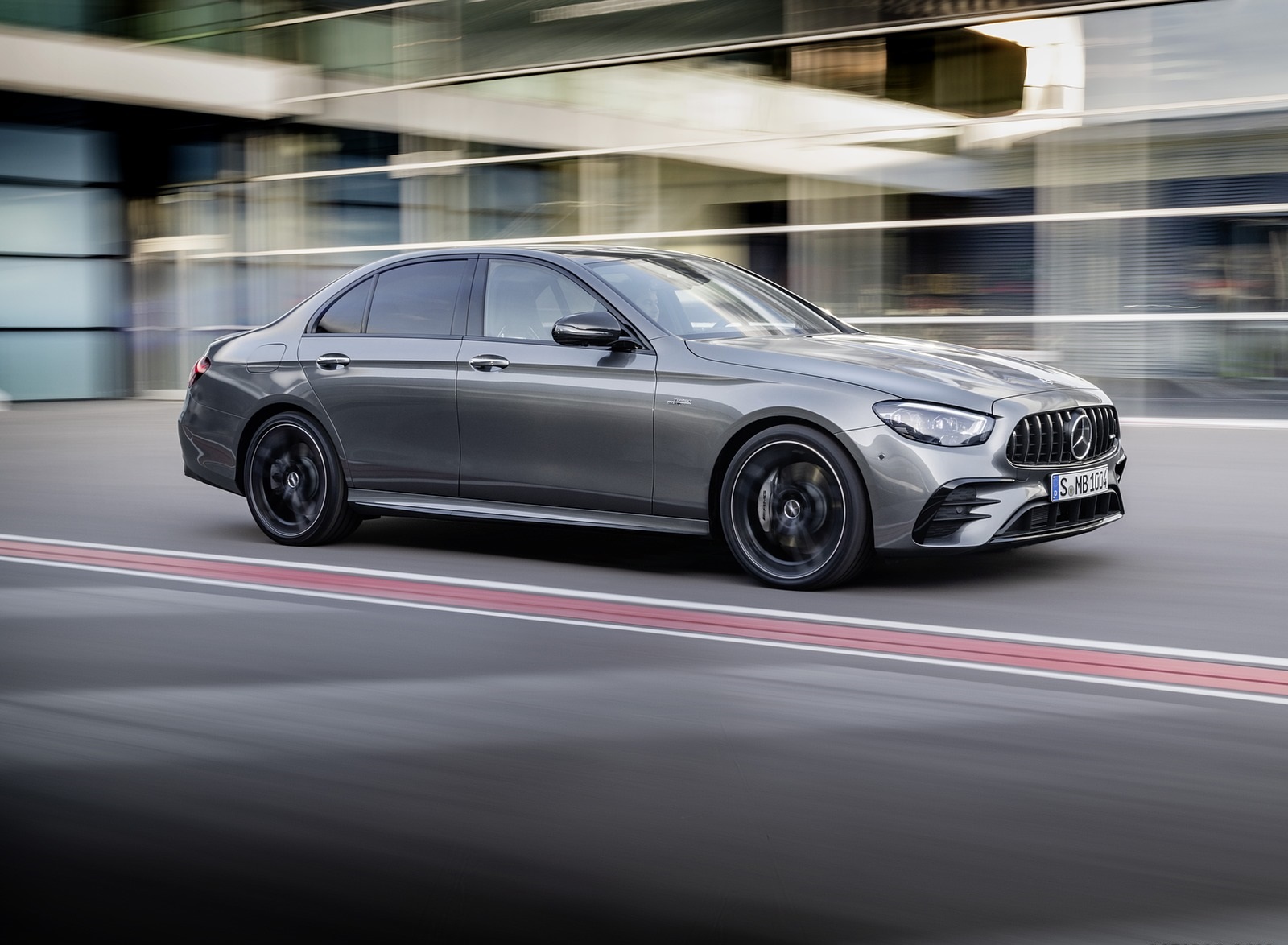 2021 Mercedes-AMG E 53 4MATIC+ Night Package (Color: Selenite Grey Metallic) Front Three-Quarter Wallpapers (2)