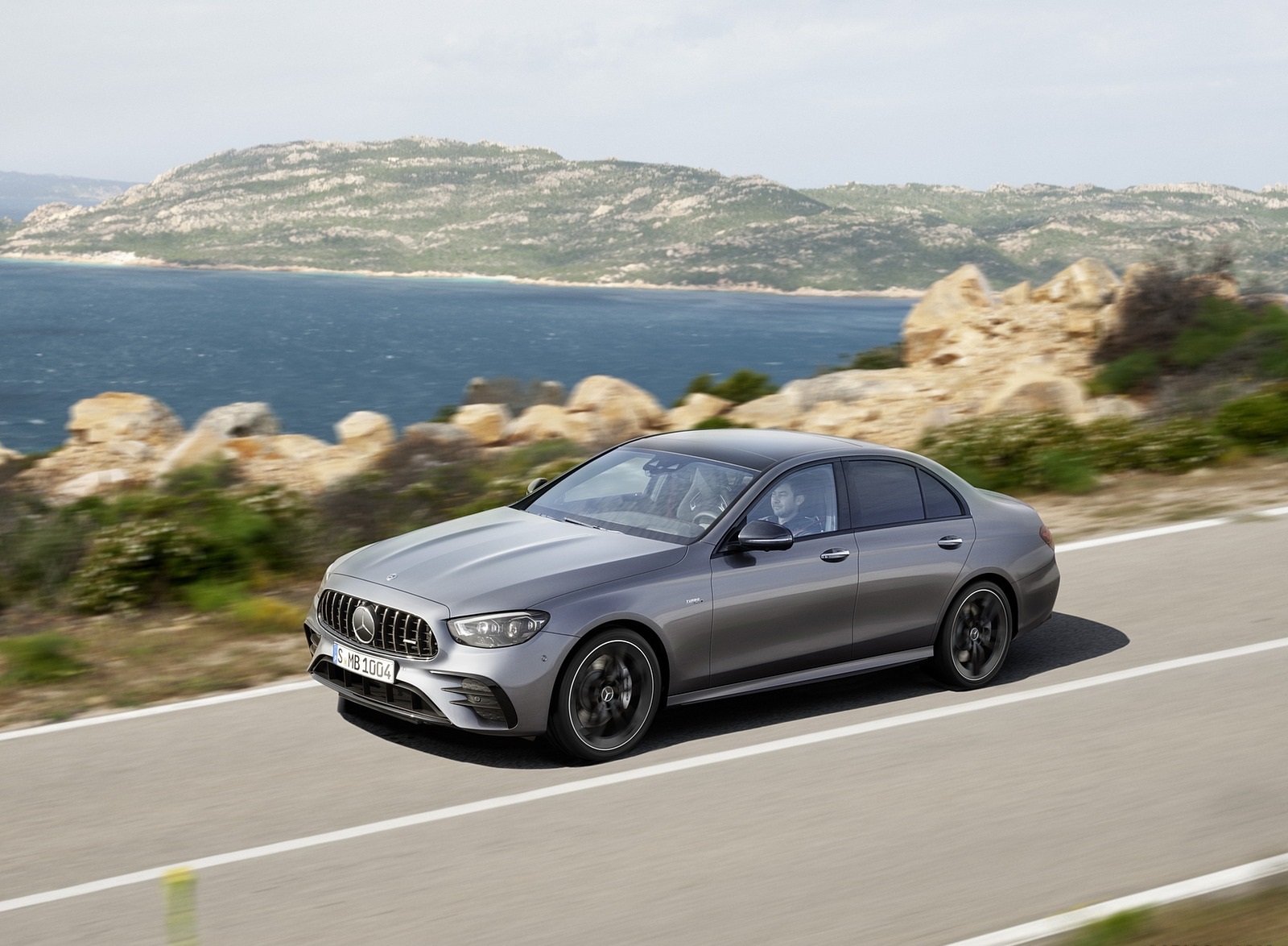 2021 Mercedes-AMG E 53 4MATIC+ Night Package (Color: Selenite Grey Metallic) Front Three-Quarter Wallpapers #3 of 21