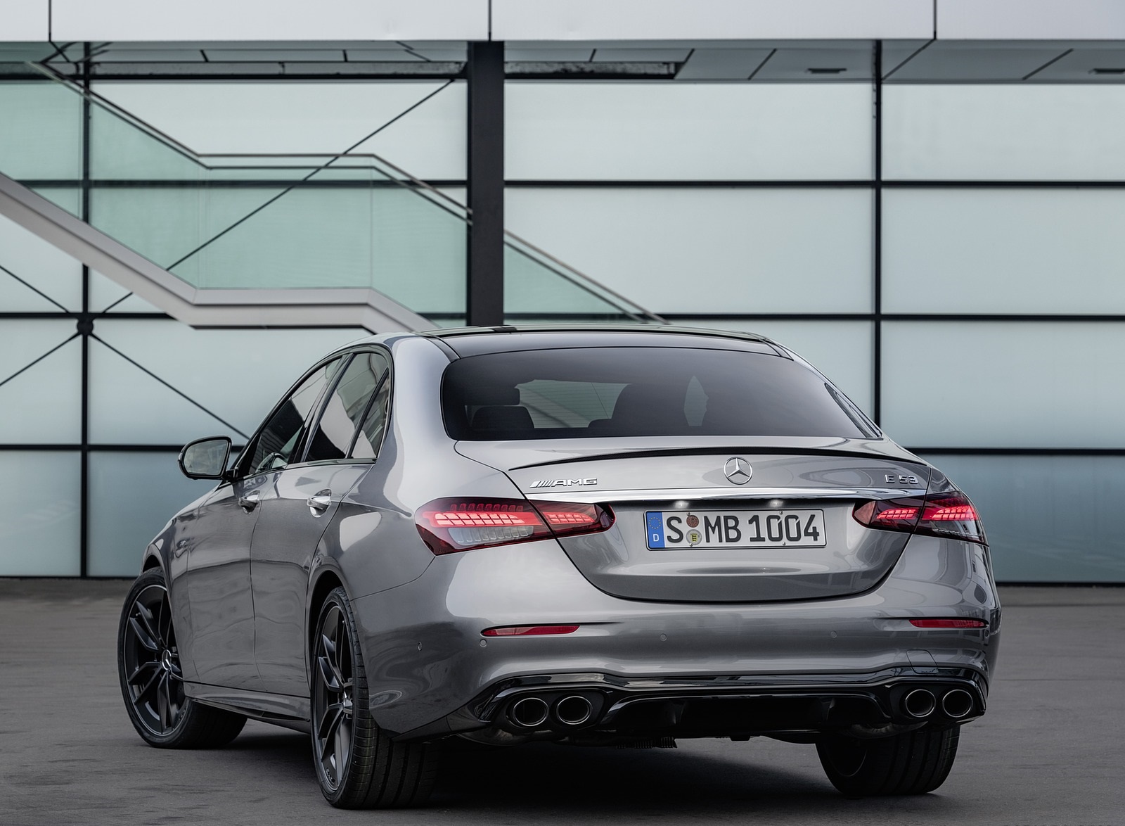 2021 Mercedes-AMG E 53 4MATIC+ Night Package (Color: Selenite Grey Metallic) Rear Three-Quarter Wallpapers #11 of 21