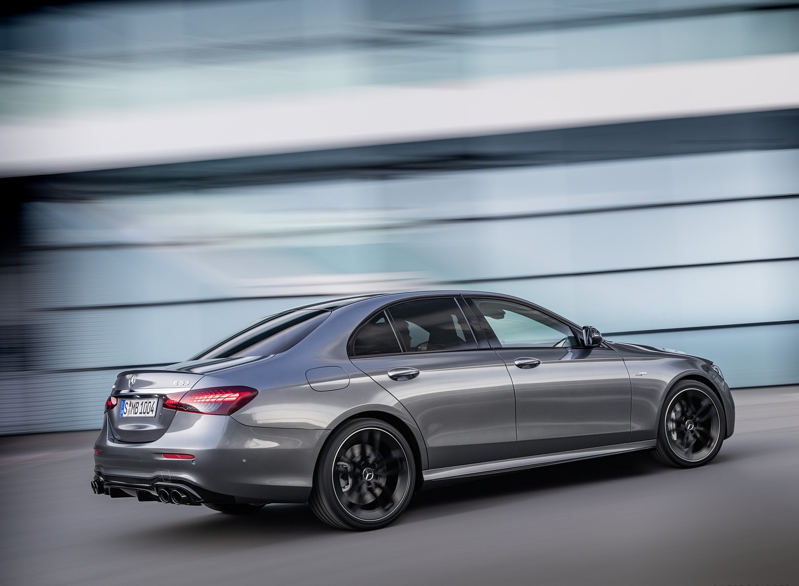 2021 Mercedes-AMG E 53 4MATIC+ Night Package (Color: Selenite Grey Metallic) Rear Three-Quarter Wallpapers #4 of 21