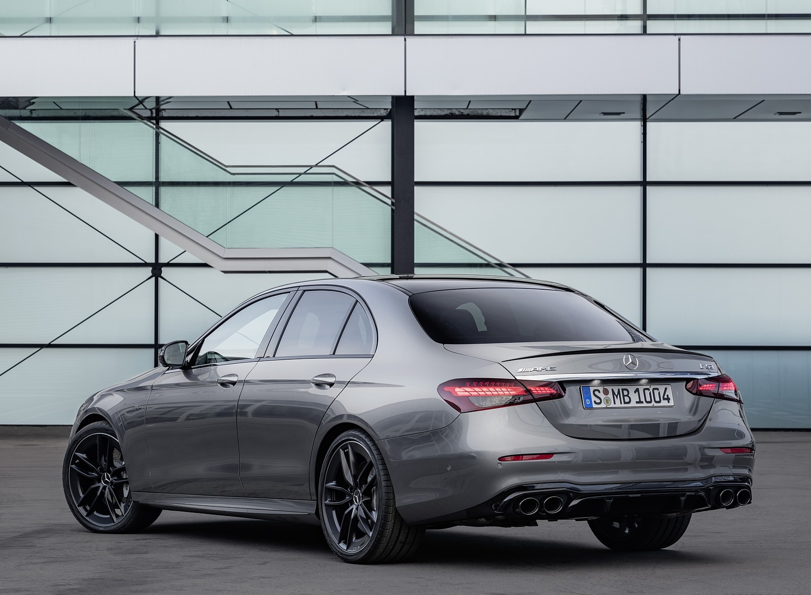 2021 Mercedes-AMG E 53 4MATIC+ Night Package (Color: Selenite Grey Metallic) Rear Three-Quarter Wallpapers #12 of 21
