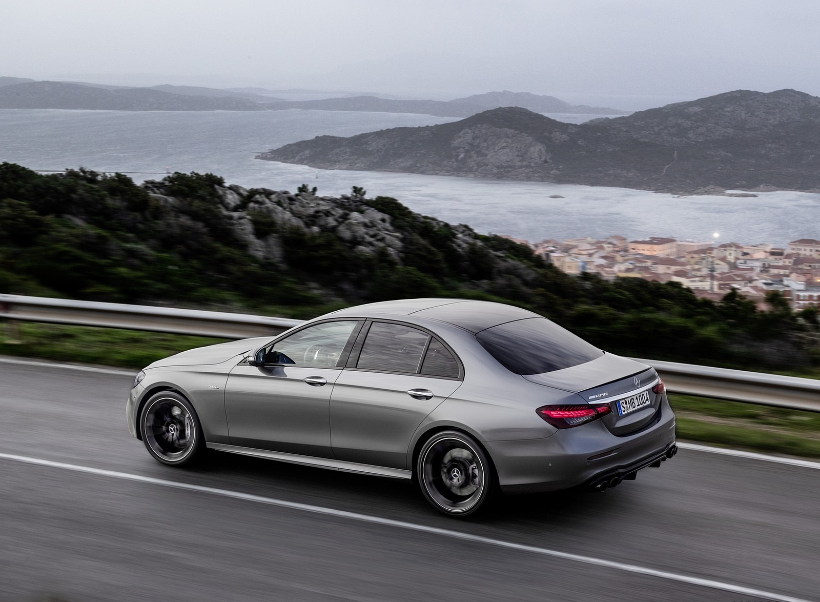 2021 Mercedes-AMG E 53 4MATIC+ Night Package (Color: Selenite Grey Metallic) Rear Three-Quarter Wallpapers #5 of 21