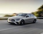 2021 Mercedes-Benz E-Class AMG line (Color: Mojave Silver Metallic) Front Three-Quarter Wallpapers 150x120 (27)