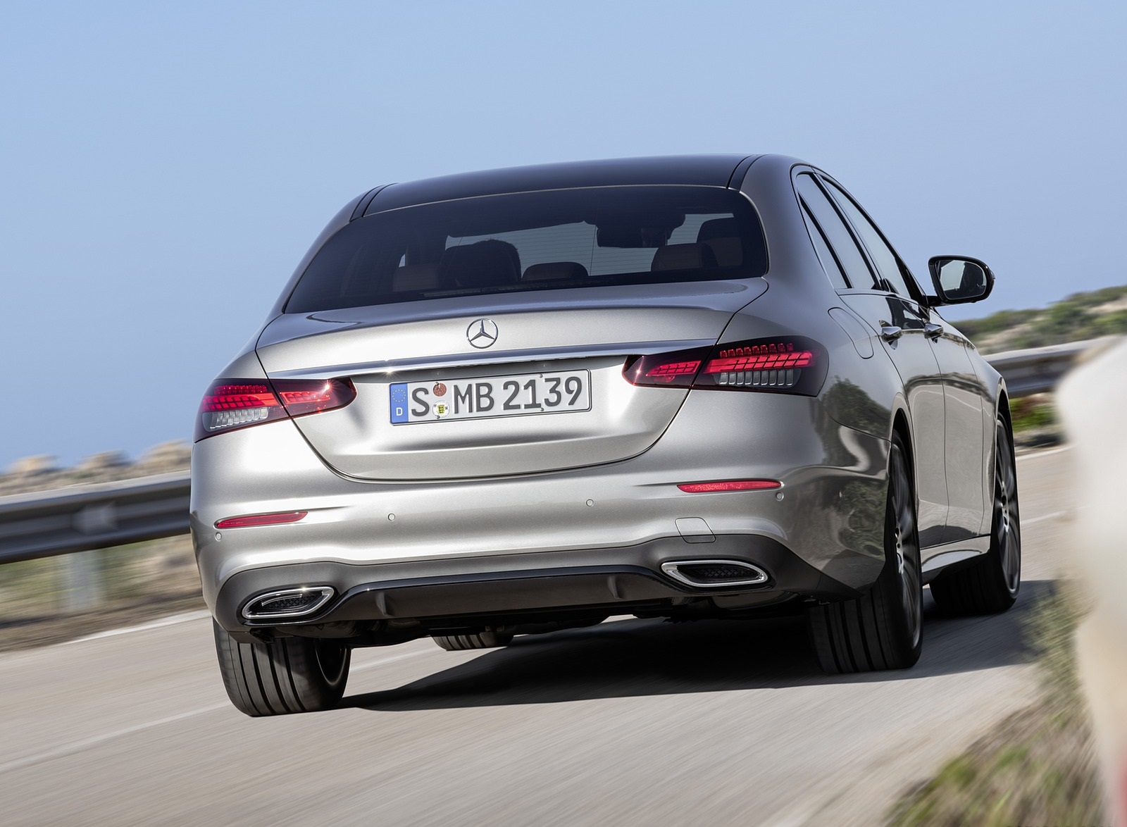 2021 Mercedes-Benz E-Class AMG line (Color: Mojave Silver Metallic) Rear Wallpapers #34 of 70