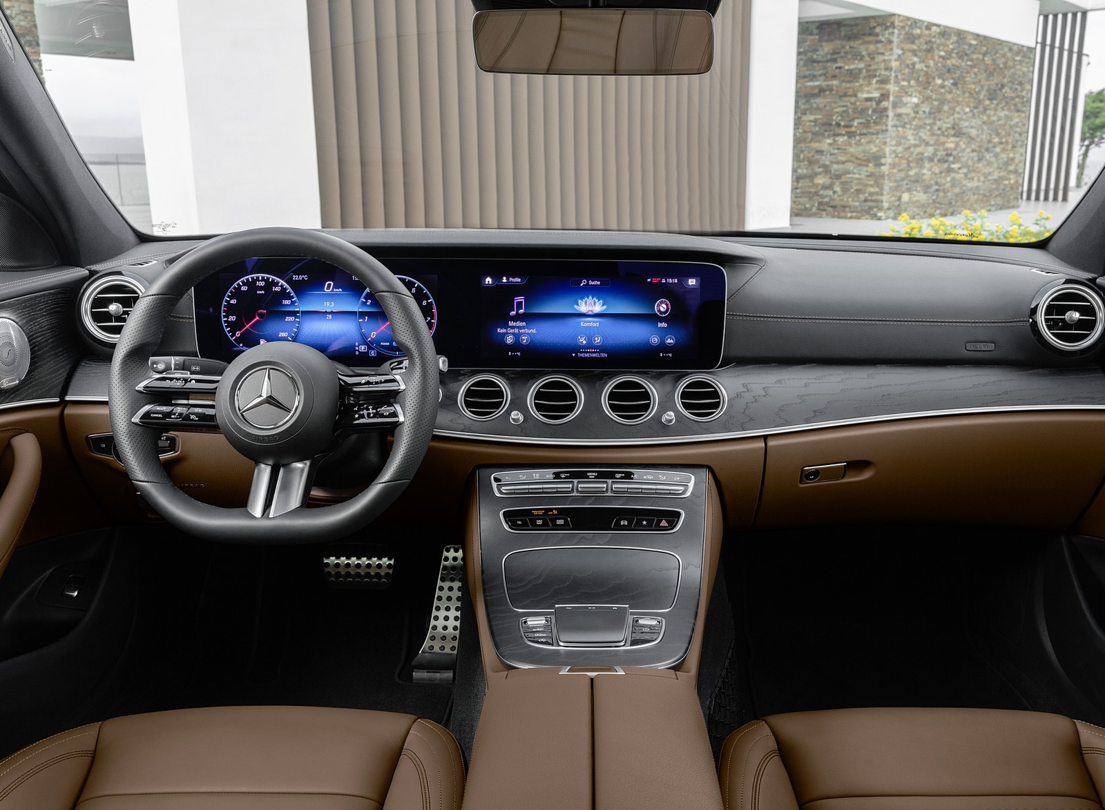 2021 Mercedes-Benz E-Class AMG line Interior Cockpit Wallpapers #53 of 70