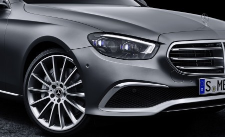 2021 Mercedes-Benz E-Class (Color: Selenit Grey Magno) Headlight Wallpapers 450x275 (62)