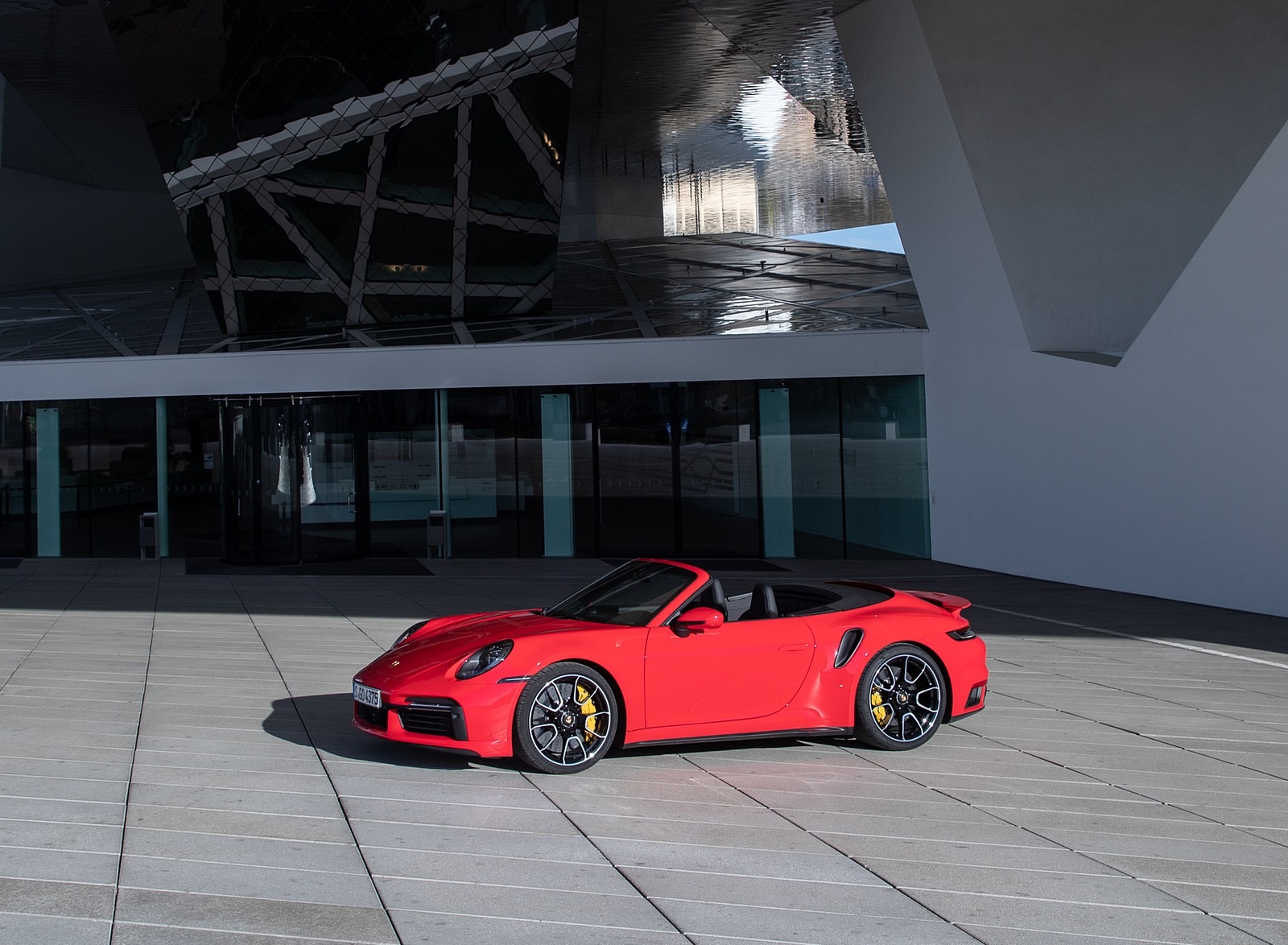 2021 Porsche 911 Turbo S Cabrio (Color: Guards Red) Front Three-Quarter Wallpapers #34 of 114