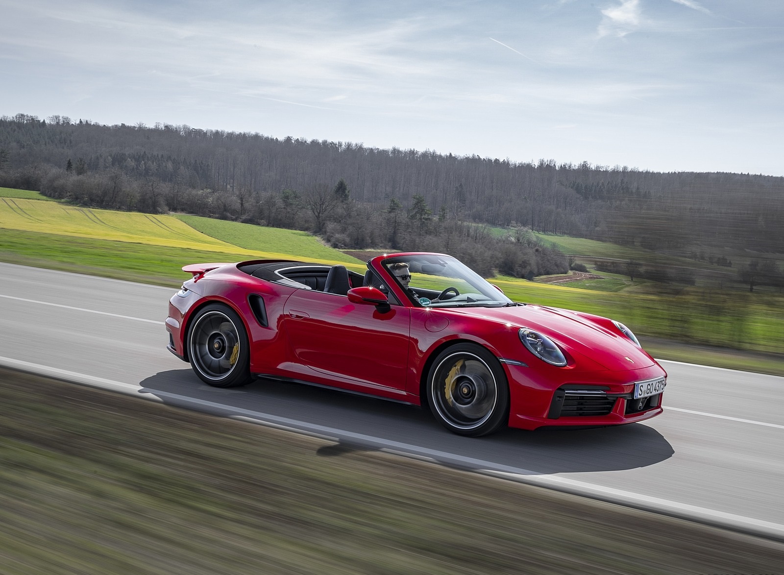 2021 Porsche 911 Turbo S Cabrio (Color: Guards Red) Front Three-Quarter Wallpapers #13 of 114