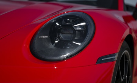 2021 Porsche 911 Turbo S Cabrio (Color: Guards Red) Headlight Wallpapers 450x275 (52)