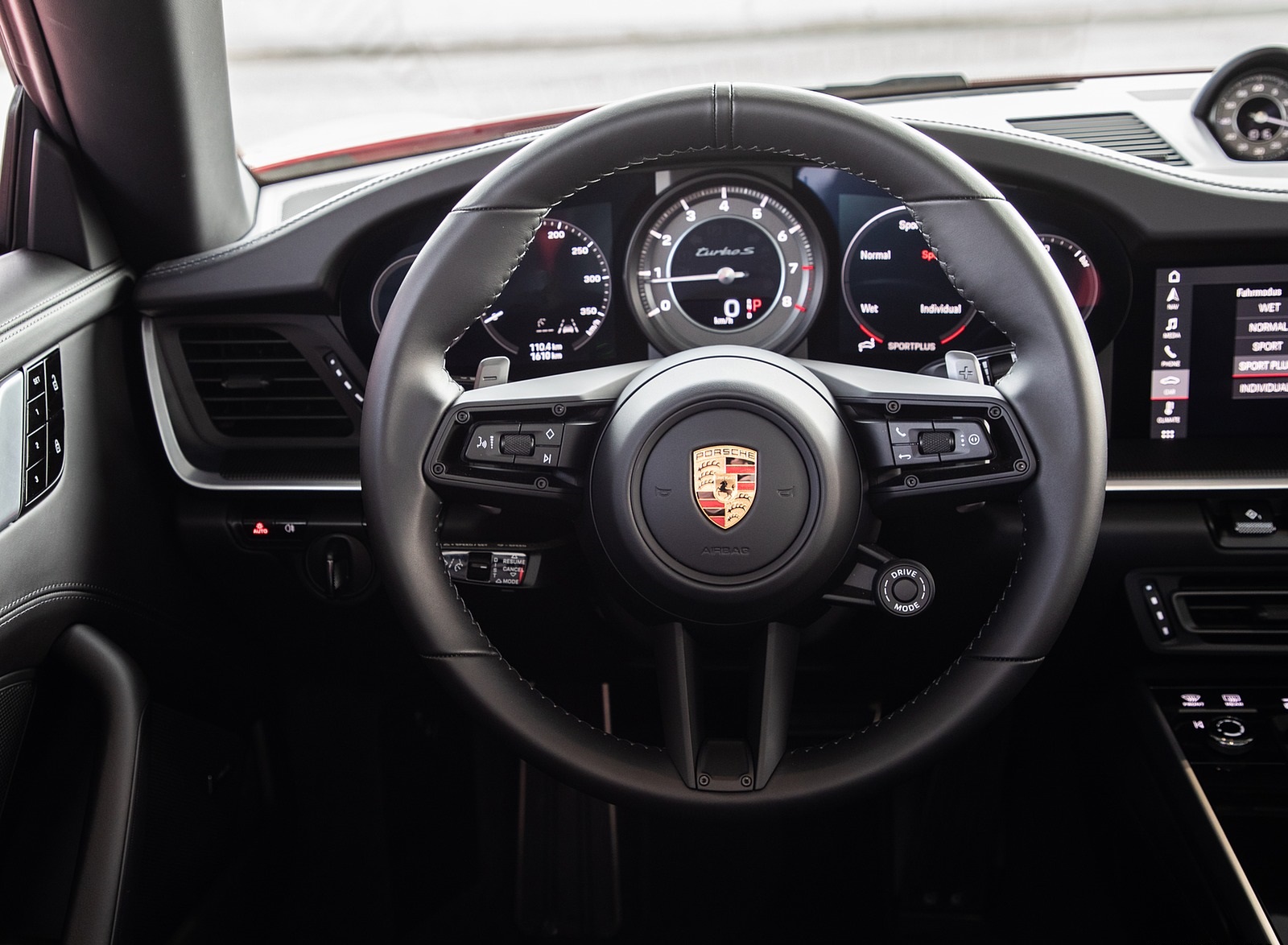 2021 Porsche 911 Turbo S Cabrio (Color: Guards Red) Interior Wallpapers #65 of 114