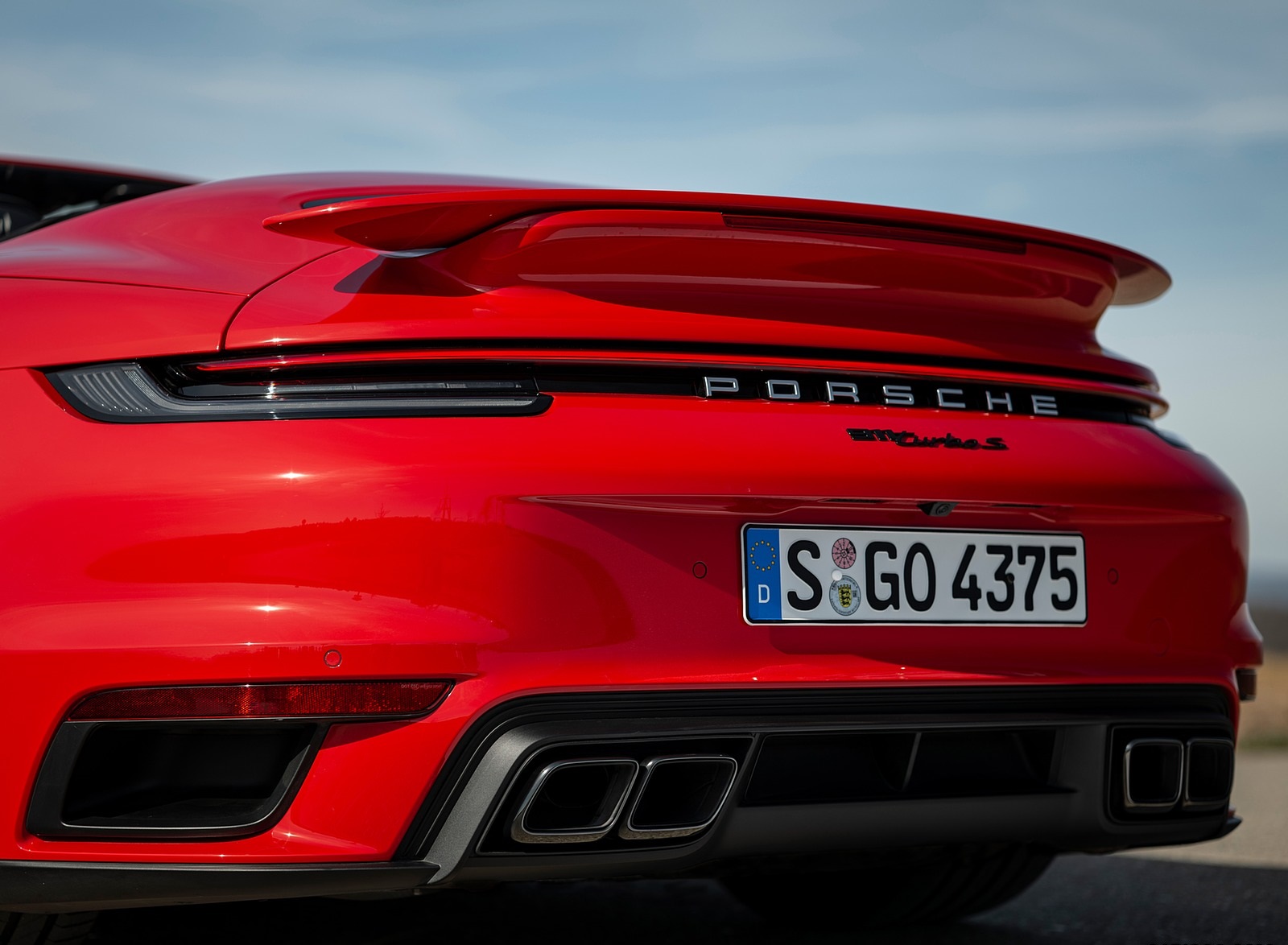 2021 Porsche 911 Turbo S Cabrio (Color: Guards Red) Tail Light Wallpapers #49 of 114