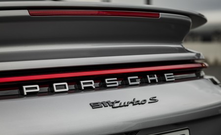 2021 Porsche 911 Turbo S Coupe (Color: GT Silver Metallic) Badge Wallpapers 450x275 (139)