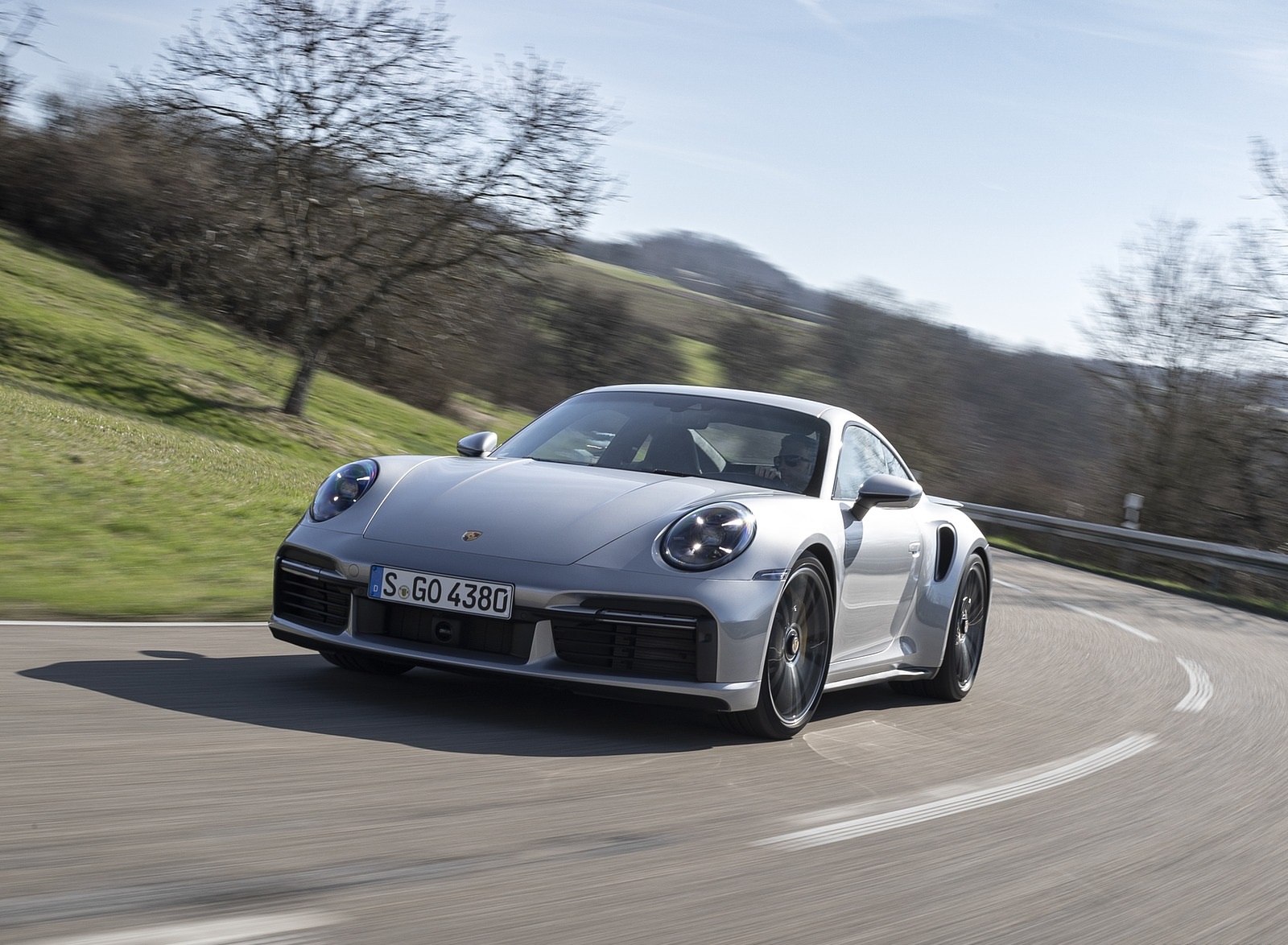 2021 Porsche 911 Turbo S Coupe (Color: GT Silver Metallic) Front Three-Quarter Wallpapers #89 of 254