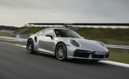 2021 Porsche 911 Turbo S Coupe (Color: GT Silver Metallic) Front Three-Quarter Wallpapers 450x275 (90)
