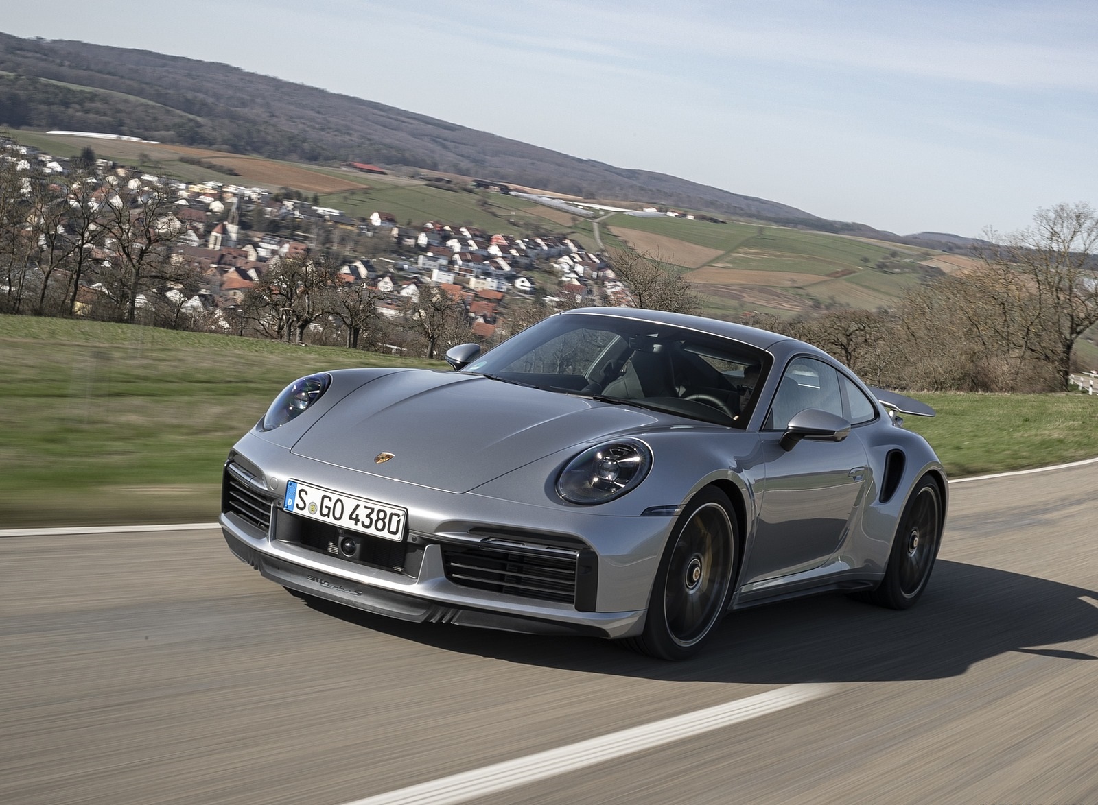 2021 Porsche 911 Turbo S Coupe (Color: GT Silver Metallic) Front Three-Quarter Wallpapers #102 of 254