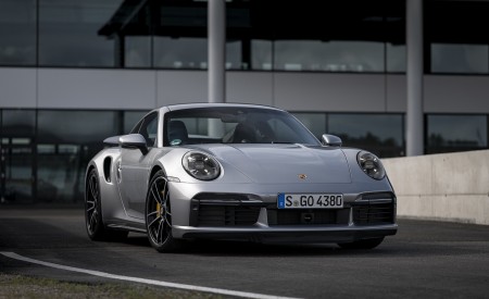 2021 Porsche 911 Turbo S Coupe (Color: GT Silver Metallic) Front Three-Quarter Wallpapers 450x275 (107)