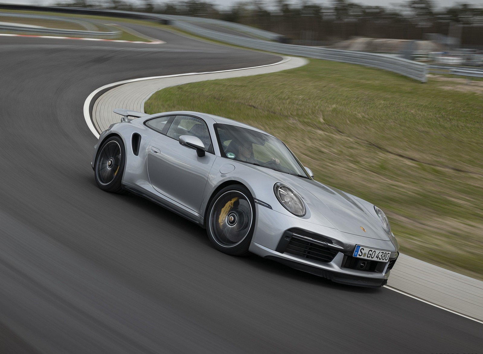 2021 Porsche 911 Turbo S Coupe (Color: GT Silver Metallic) Front Three-Quarter Wallpapers #103 of 254