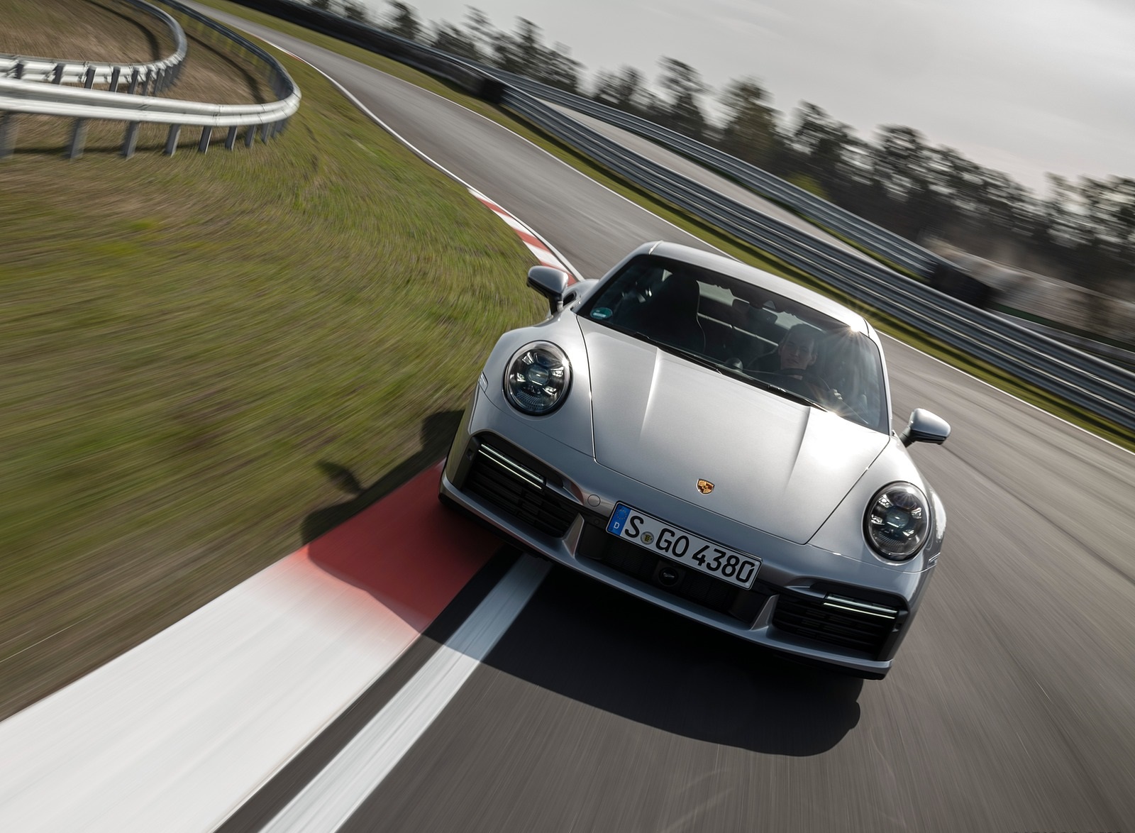 2021 Porsche 911 Turbo S Coupe (Color: GT Silver Metallic) Front Wallpapers #94 of 254