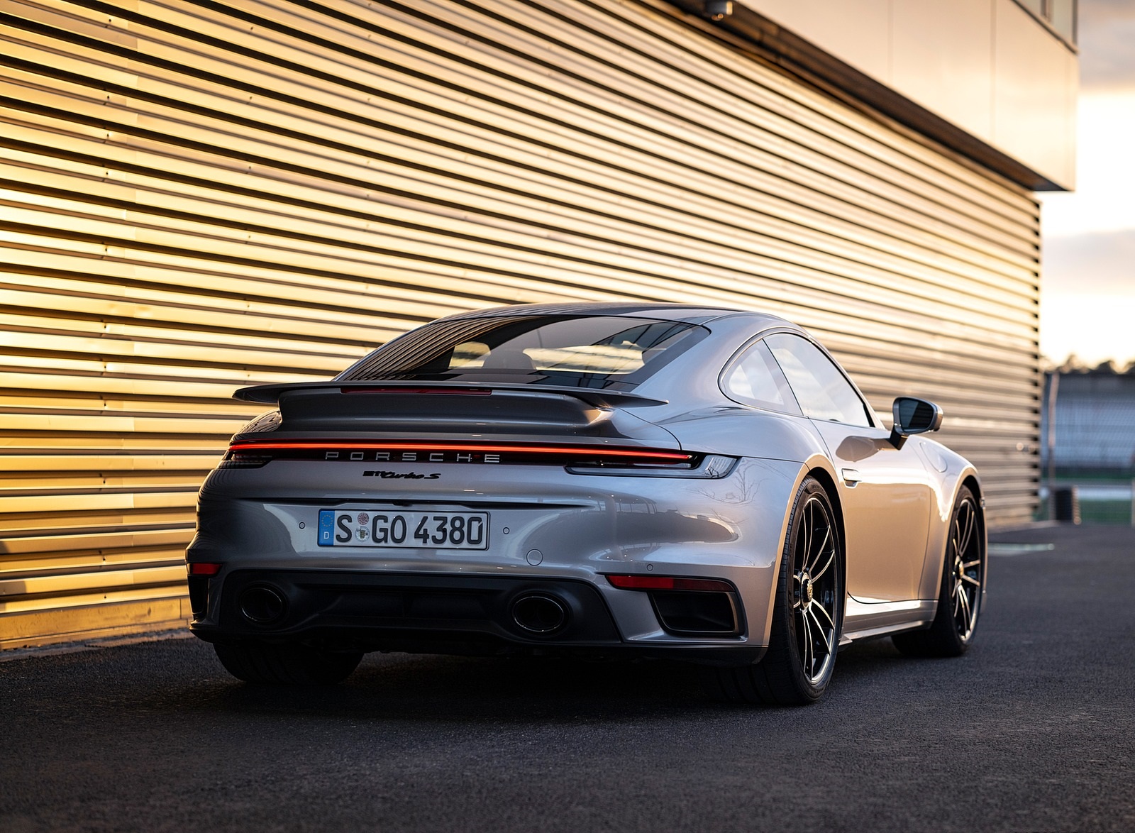 2021 Porsche 911 Turbo S Coupe (Color: GT Silver Metallic) Rear Wallpapers #126 of 254