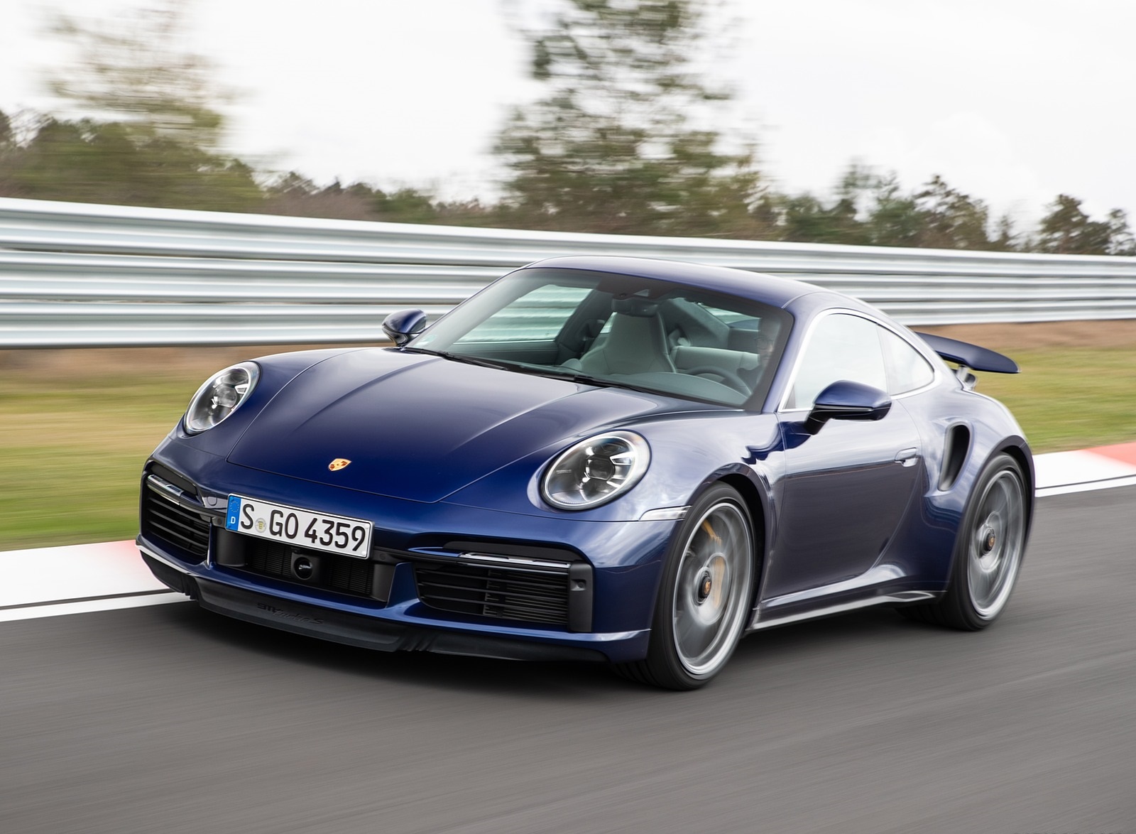 2021 Porsche 911 Turbo S Coupe (Color: Gentian Blue Metallic) Front Three-Quarter Wallpapers #166 of 254