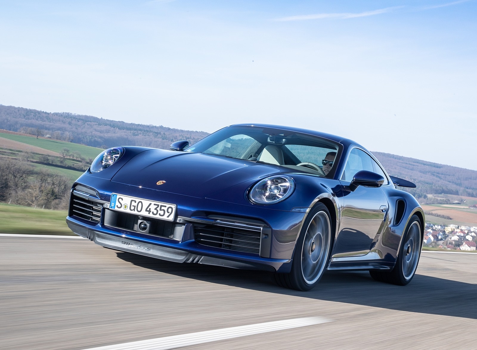 2021 Porsche 911 Turbo S Coupe (Color: Gentian Blue Metallic) Front Three-Quarter Wallpapers #153 of 254