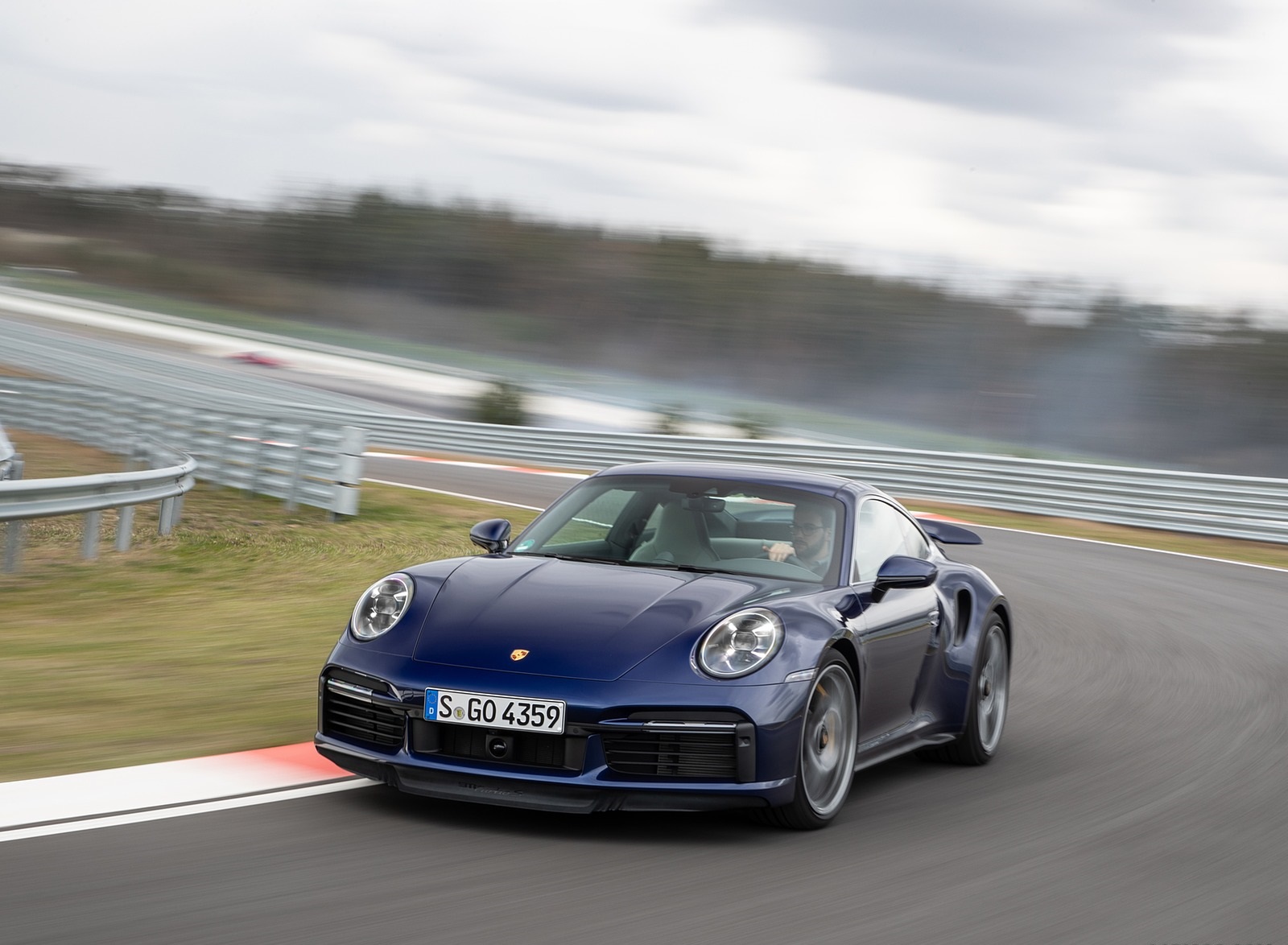 2021 Porsche 911 Turbo S Coupe (Color: Gentian Blue Metallic) Front Three-Quarter Wallpapers #169 of 254
